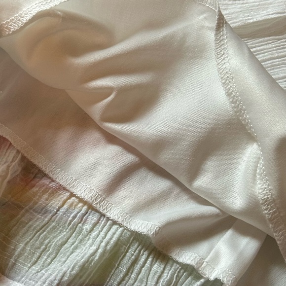 NAÏF. XL. Flowy White Knee Length Dress. Short Sleeves. Wooden Buttons. Graceful - Picture 8 of 8